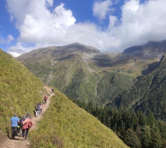 Buran Ghati Pass Trek in Himachal Pradesh | High-Altitude Himalayan Trek by Parvat Exploration